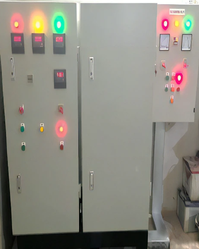 Perawatan dan perbaikan sistem panel.